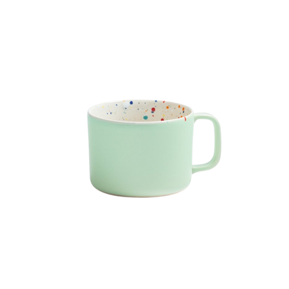 Keramik Tasse Breeze Party Grün Weiß – 450 ml | Egg Back Home
